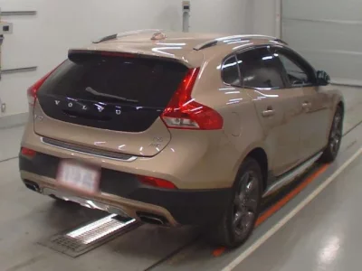 Volvo V40