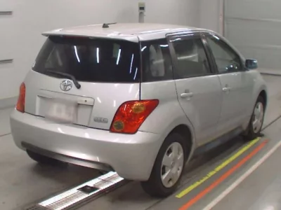 Toyota IST