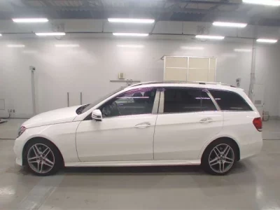Mercedes-Benz E CLASS WAGON