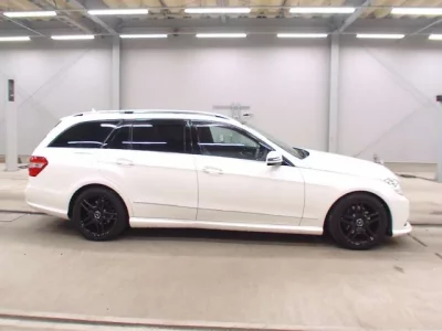 Mercedes-Benz E CLASS WAGON