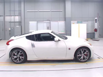 Nissan FAIRLADYZ
