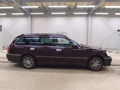 Toyota CROWN ESTATE