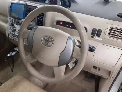 Toyota RAUM