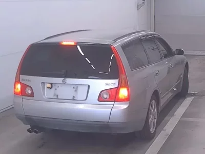 Nissan STAGEA