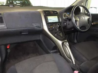 Toyota BLADE