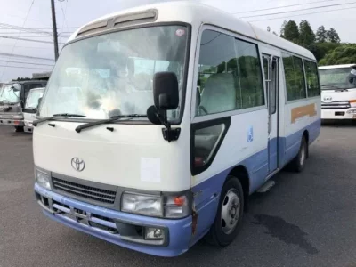 Toyota COASTER