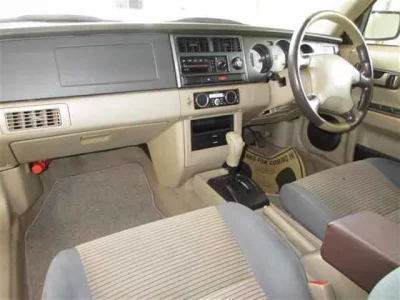 Nissan RASHEEN