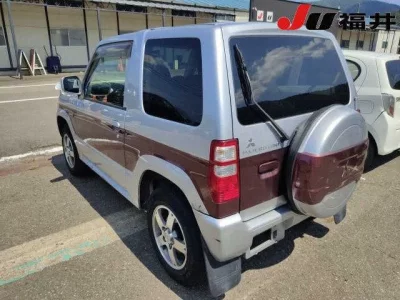 Mitsubishi PAJERO MINI