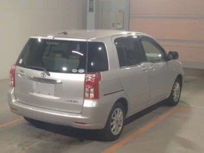 Toyota RAUM