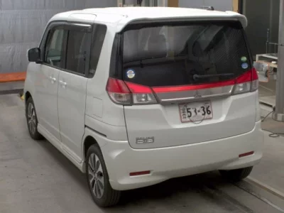 Mitsubishi DELICA D2