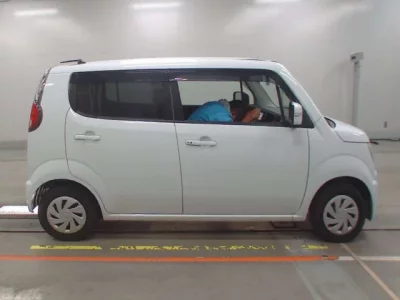 Suzuki MRWAGON