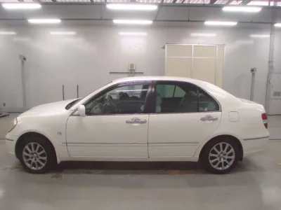 Toyota BREVIS