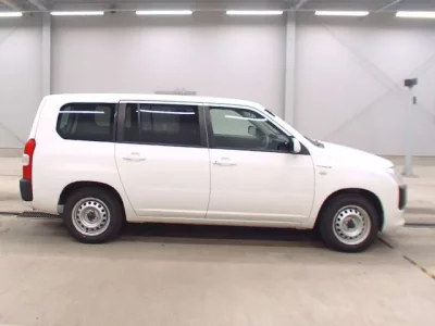 Toyota SUCCEED
