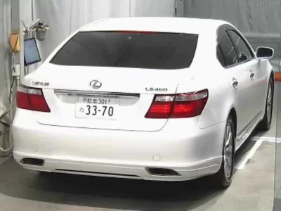 Lexus LS