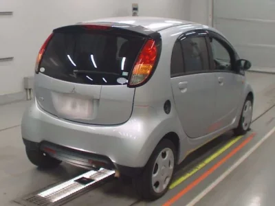 Mitsubishi I