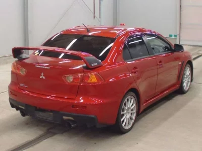 Mitsubishi LANCER