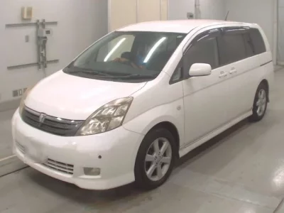 Toyota ISIS