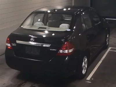 Nissan TIIDA LATIO