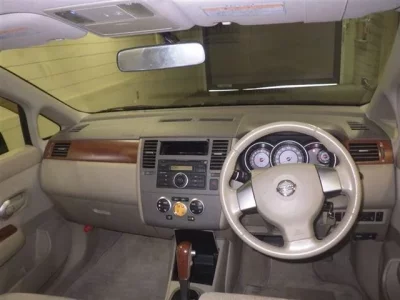 Nissan TIIDA LATIO