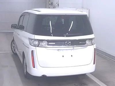 Mazda BIANTE