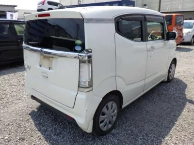 Honda N BOX SLASH