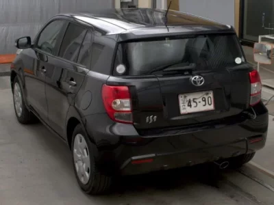 Toyota IST