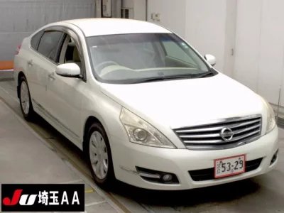 Nissan TEANA
