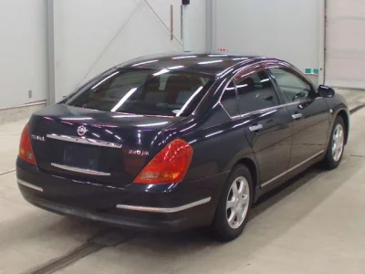Nissan TEANA