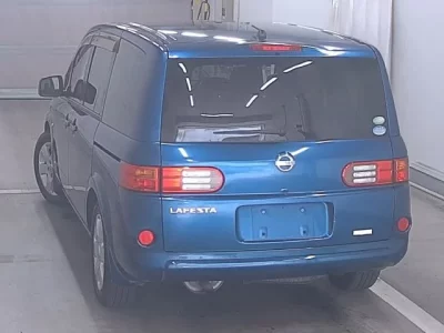 Nissan LAFESTA