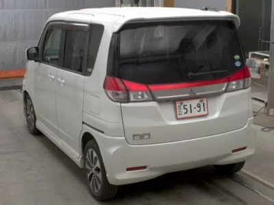 Mitsubishi DELICA D2