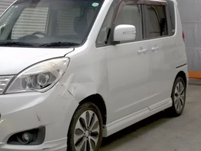 Mitsubishi DELICA D2