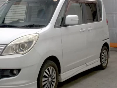 Mitsubishi DELICA D2