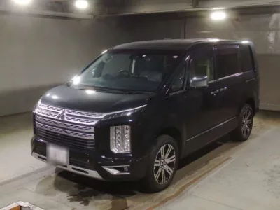 Mitsubishi DELICA D5