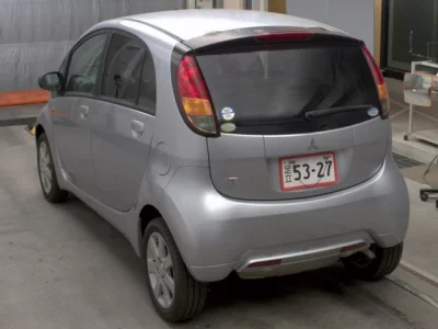 Mitsubishi I