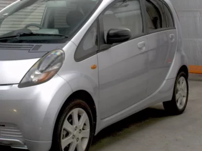 Mitsubishi I