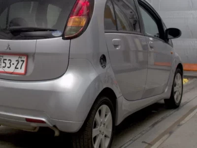 Mitsubishi I