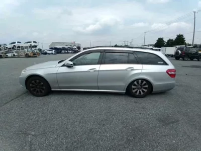 Mercedes-Benz E CLASS WAGON
