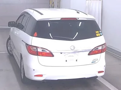 Nissan LAFESTA