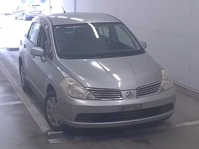 Nissan TIIDA LATIO