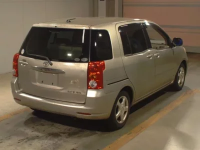 Toyota RAUM