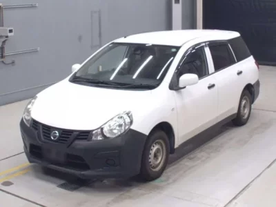 Nissan AD