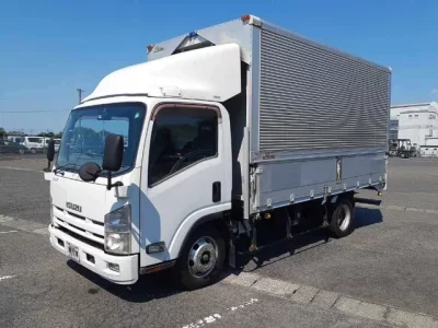Isuzu ELF
