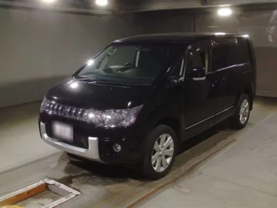 Mitsubishi DELICA D5