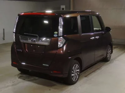 Toyota TANK