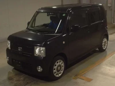 Toyota PIXIS SPACE