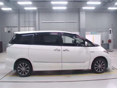 Toyota ESTIMA HYBRID