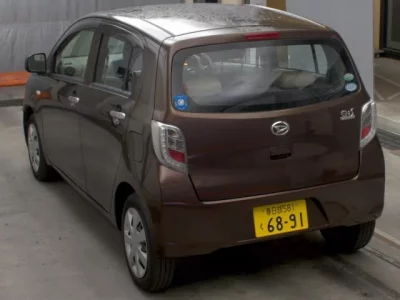 Daihatsu MIRA E S