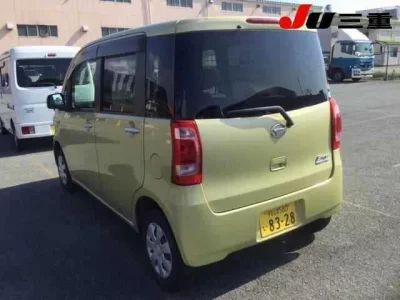 Daihatsu TANTO EXE