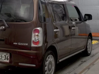 Daihatsu MIRA