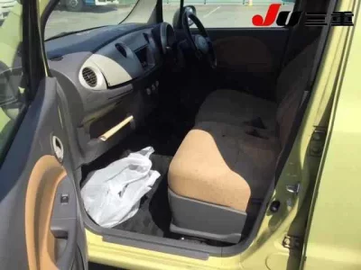Daihatsu MOVE LATTE